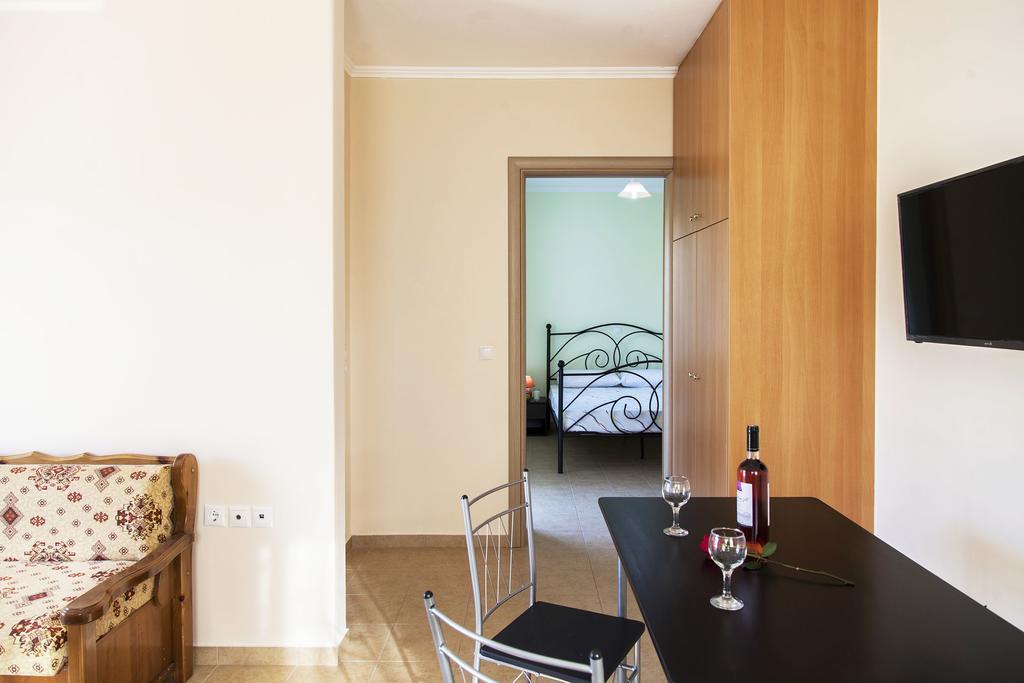 Apolpaina L Apartments Exterior photo